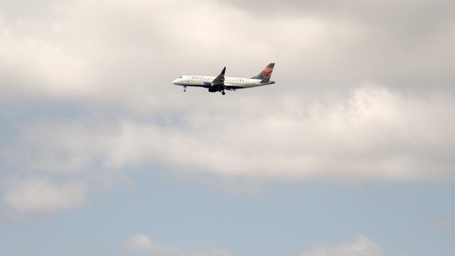 SKW4001
